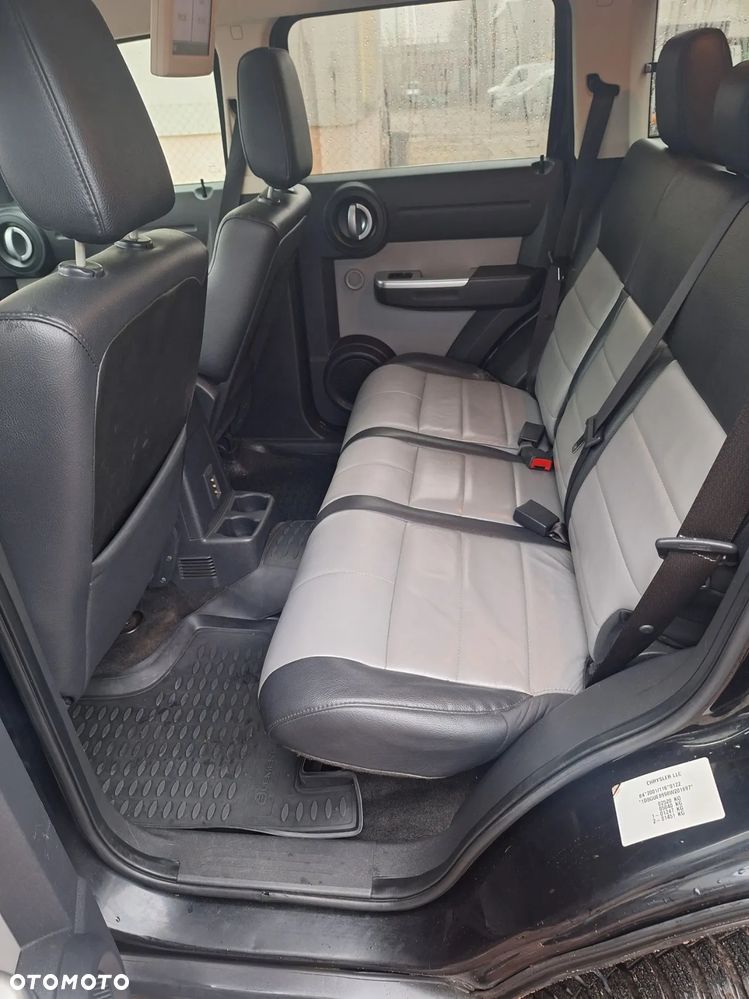 Dodge Nitro 2.8 CRD DPF Automatik SXT - 12