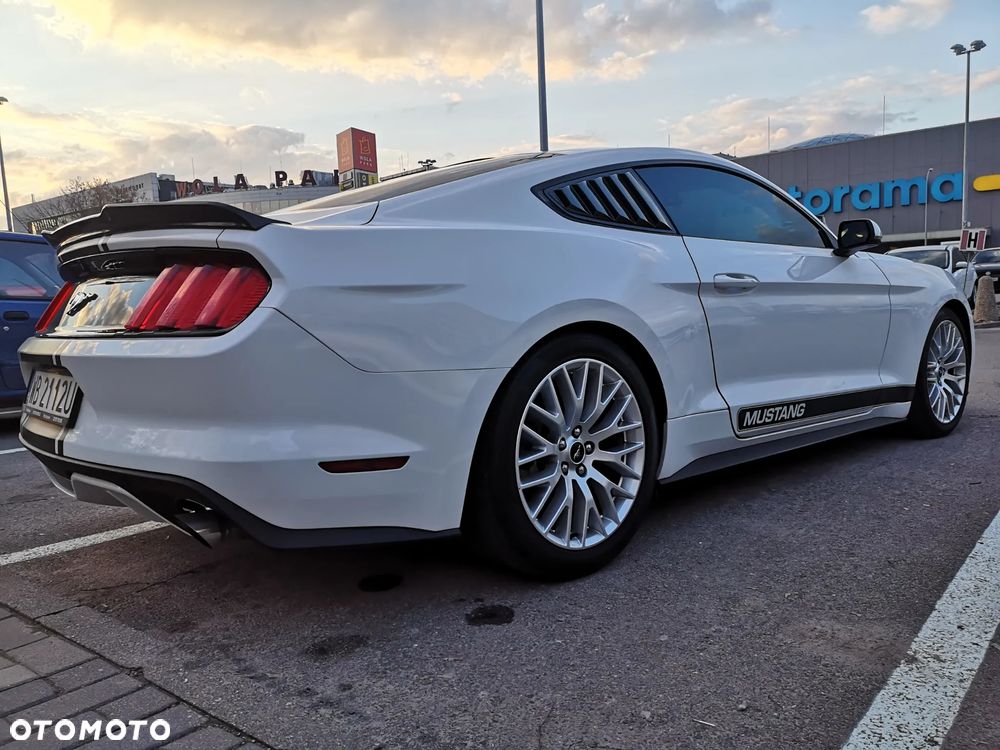 Ford Mustang 2.3 Eco Boost - 5