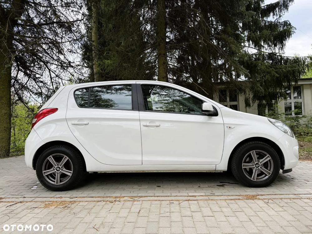 Hyundai i20 - 33