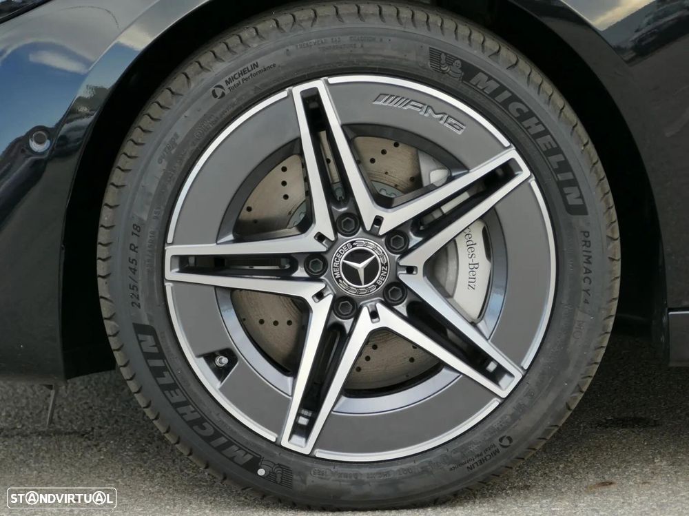 Mercedes-Benz C 300 e AMG Line - 8