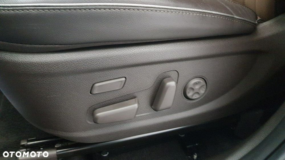 Hyundai Santa Fe - 32