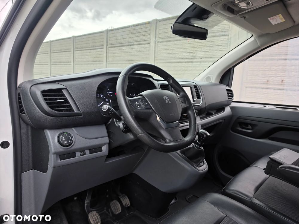 Peugeot Expert - 8