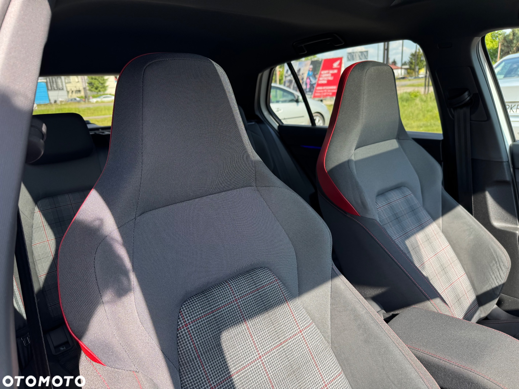Volkswagen Golf VIII 2.0 TSI GTI DSG - 11
