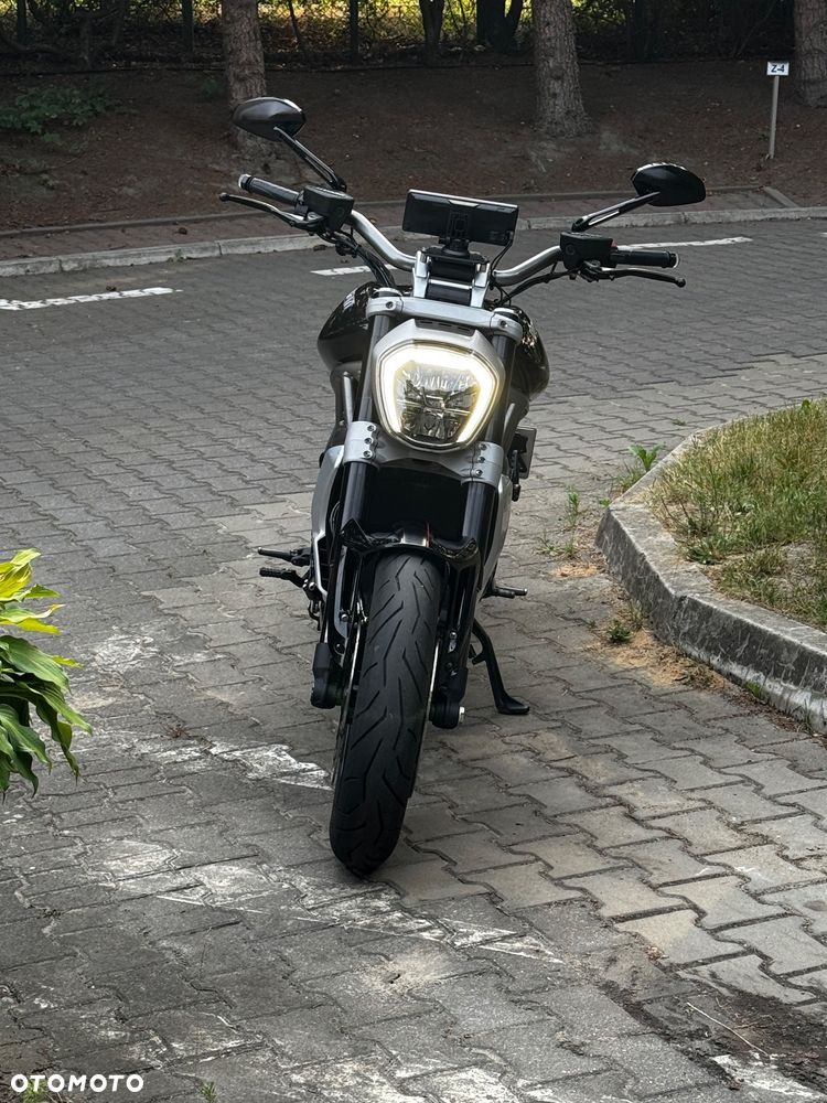 Ducati Diavel - 18
