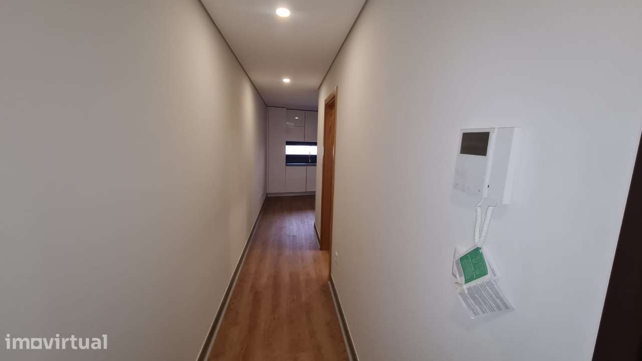 T1 na Rua Soares dos Reis - Vila Nova de Gaia - Grande imagem: 2/7