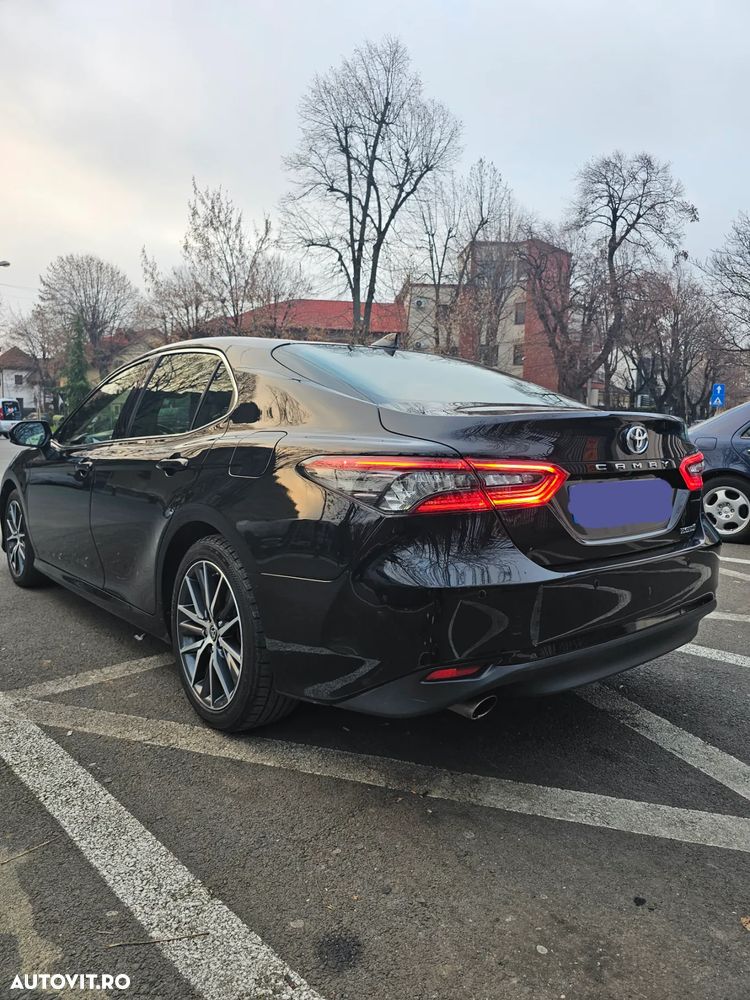 Toyota Camry Executive - 3