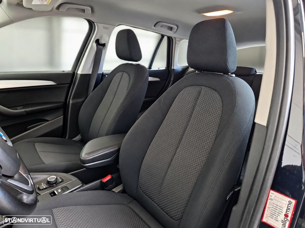 BMW X1 25 e xDrive Corporate Edition - 7