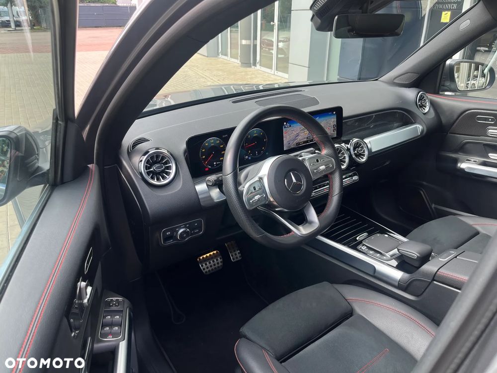Mercedes-Benz GLB 200 d 4-Matic AMG Line 8G-DCT - 14