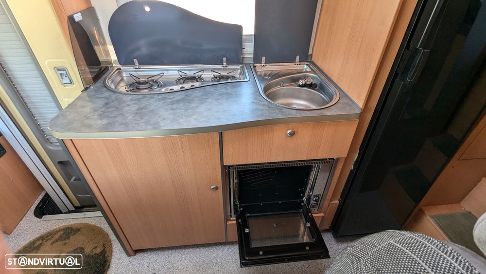 Knaus Sun Liner Com GPL e 2 Camas de casal - 13