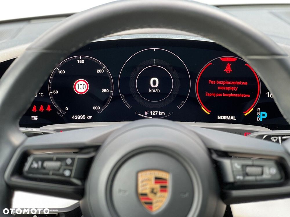 Porsche Taycan - 28