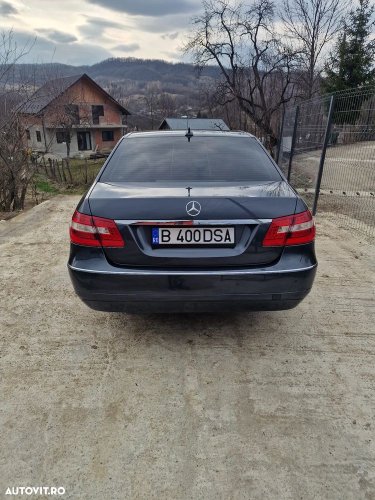 Mercedes-Benz E 200 CDI DPF BlueEFFICIENCY Automatik Elegance - 4