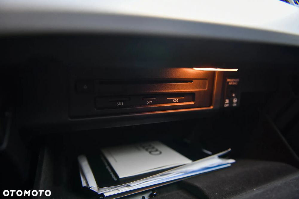 Audi A4 Avant 40 TDI quattro S tronic - 31