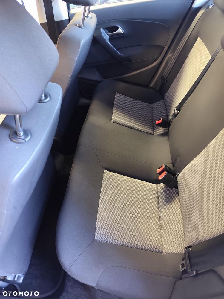 Volkswagen Polo 1.2 Blue Motion Technology Comfortline - 21