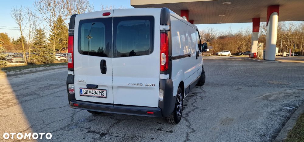 Opel Vivaro - 4