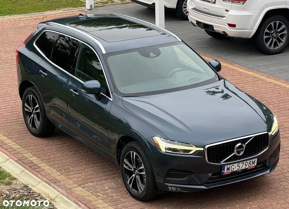 Volvo XC 60 T5 Momentum Pro - 2