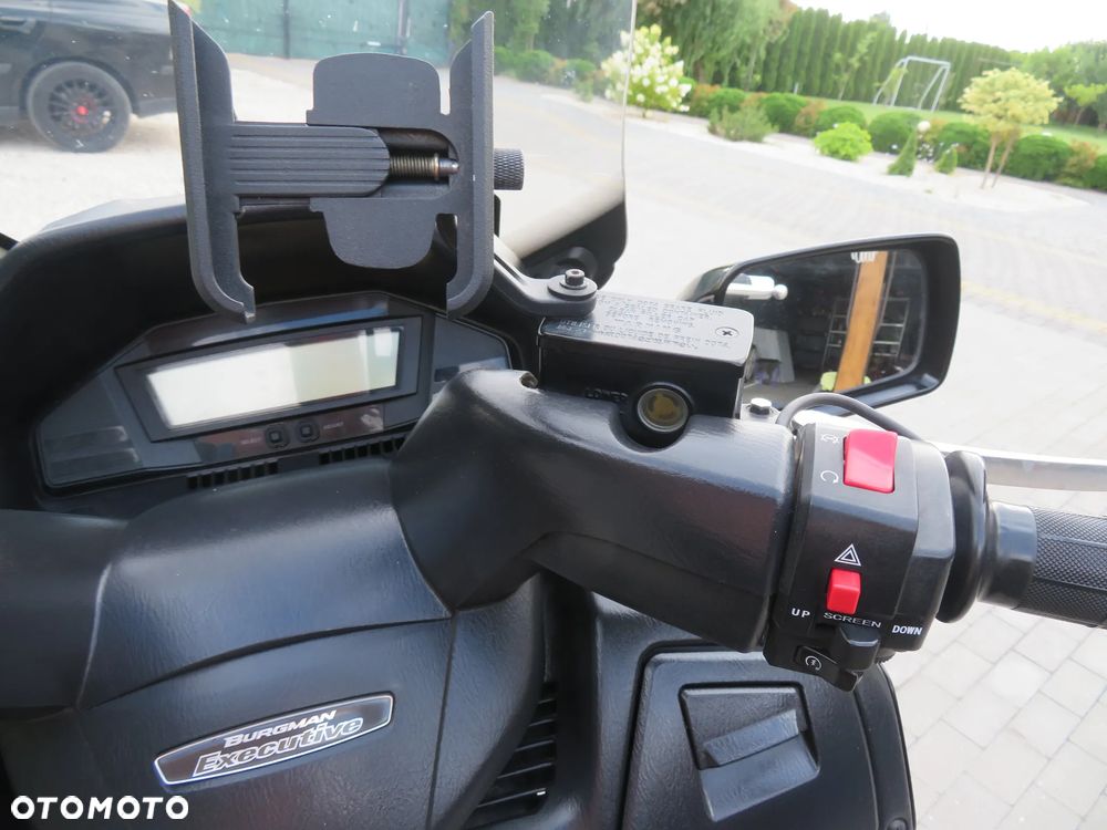 Suzuki Burgman - 9