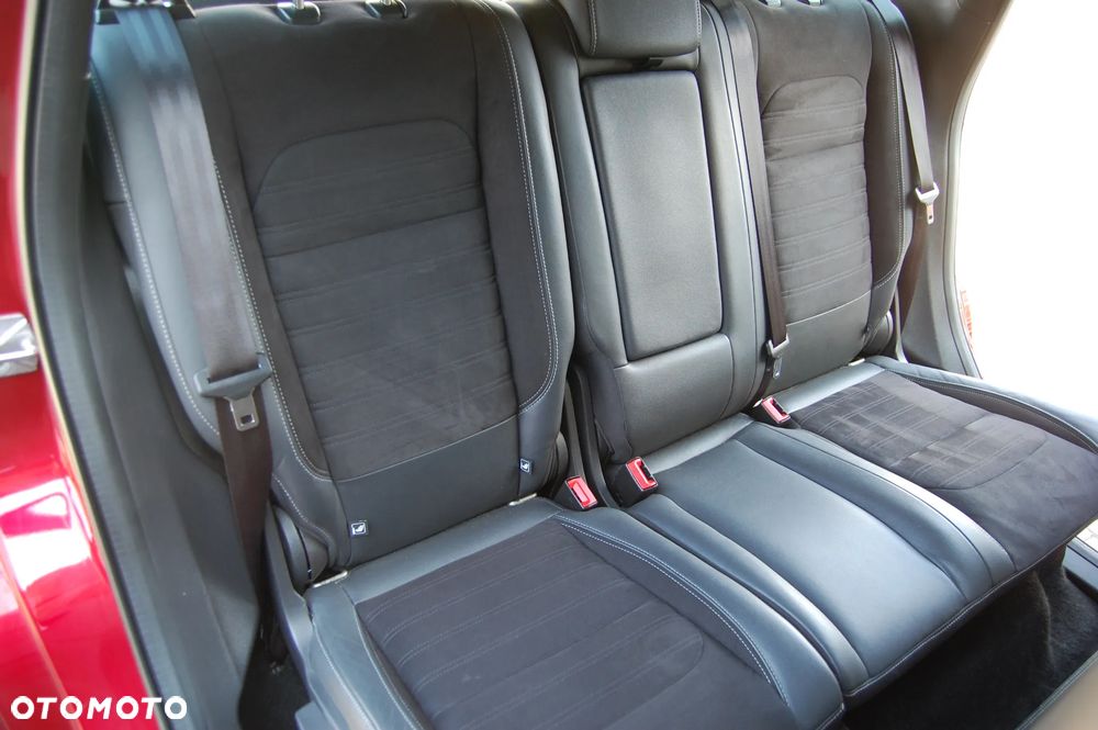 Ford Kuga 2.0 TDCi 4x4 ST-Line - 23