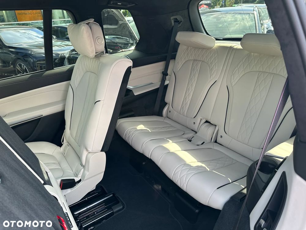 BMW X7 xDrive40d mHEV M Sport Edition sport - 25