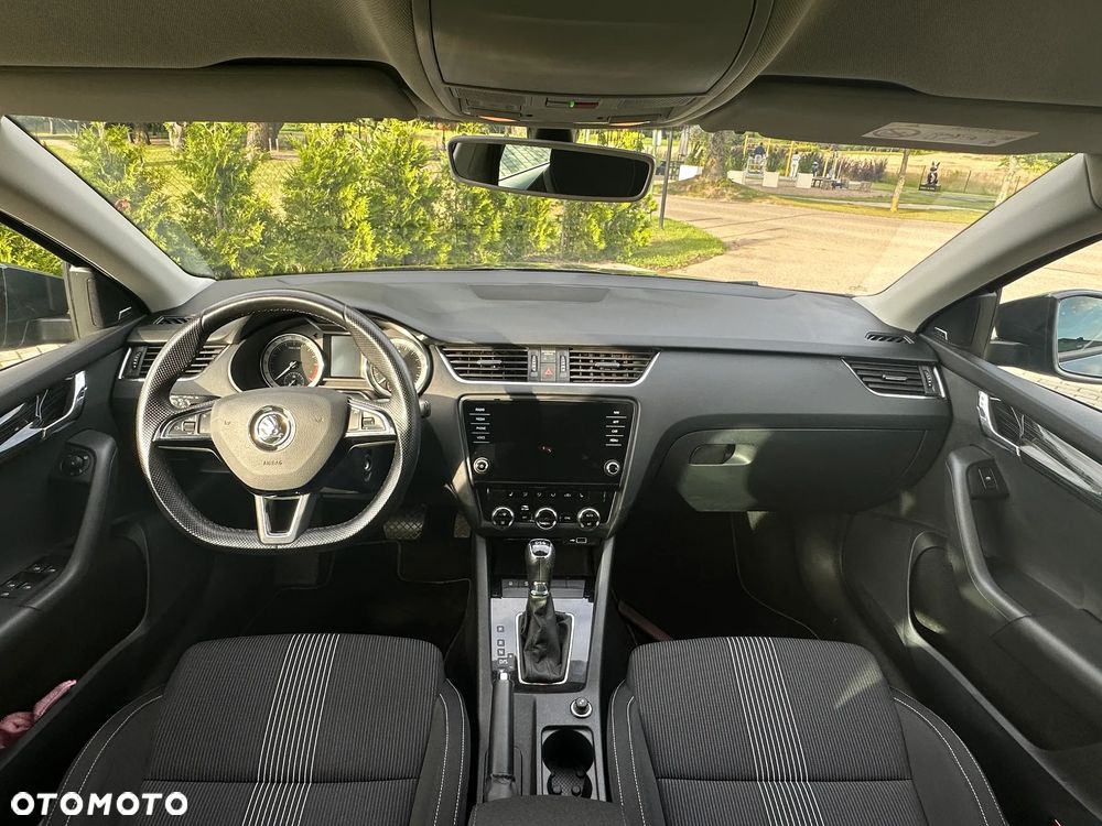 Skoda Octavia 2.0 TDI DSG Ambition - 8