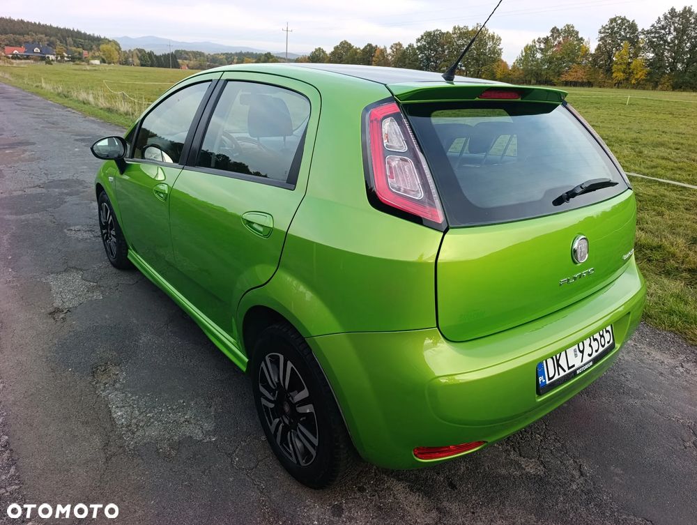 Fiat Punto 2012 photo 5