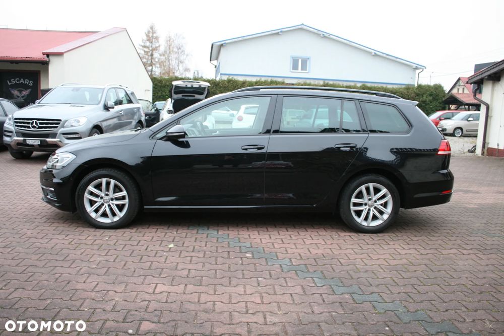 Volkswagen Golf 2.0 TDI SCR DSG Comfortline - 9