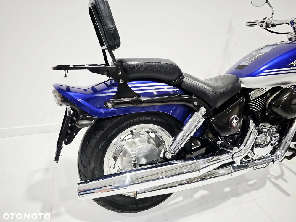 Suzuki Marauder - 13