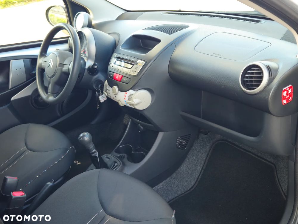 Citroën C1 ver-1-0-vti-airscape-feel - 14