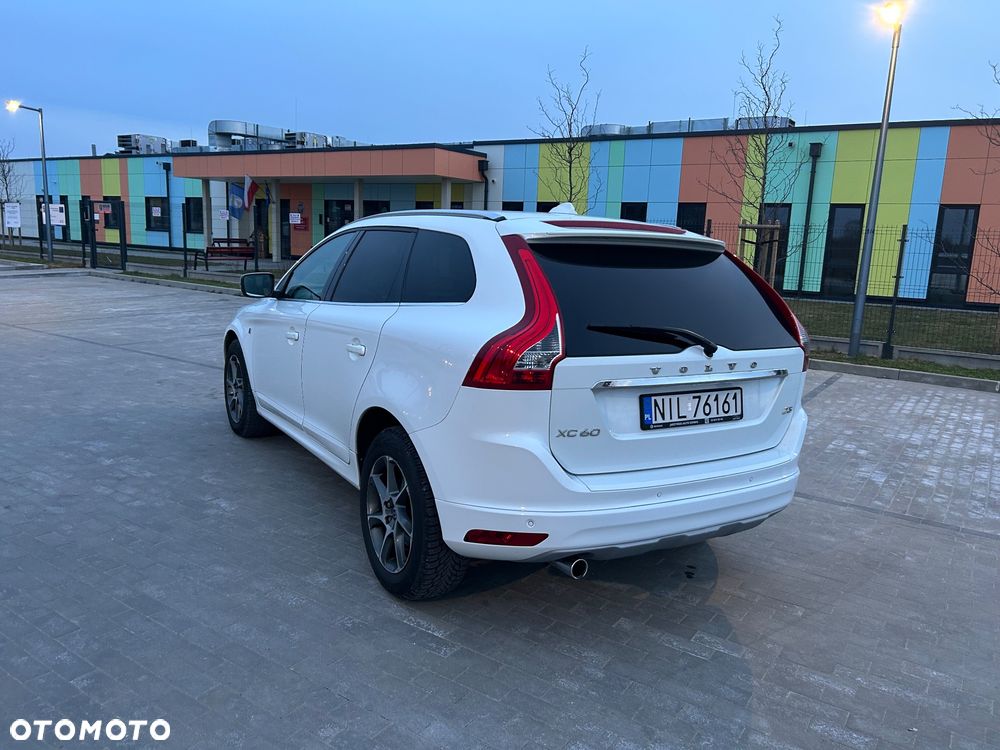 Volvo XC 60 D3 Drive-E Ocean Race - 5