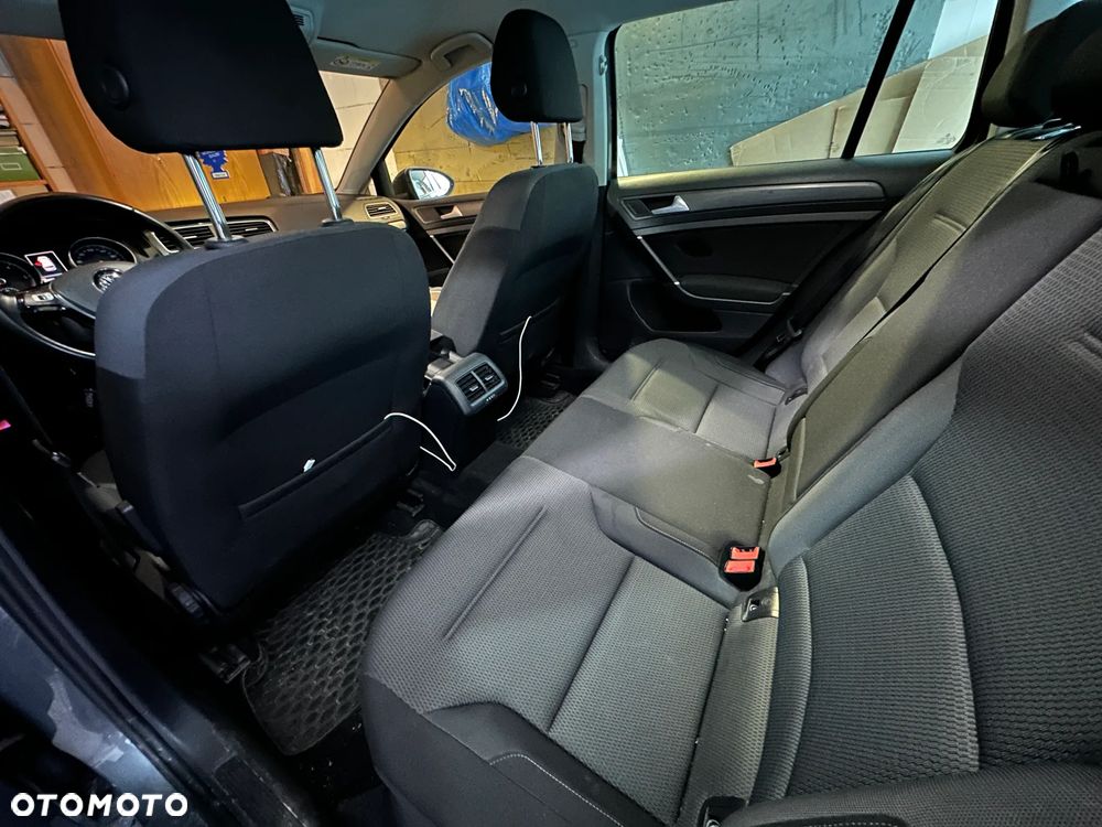 Volkswagen Golf 1.6 TDI BMT Comfortline - 13
