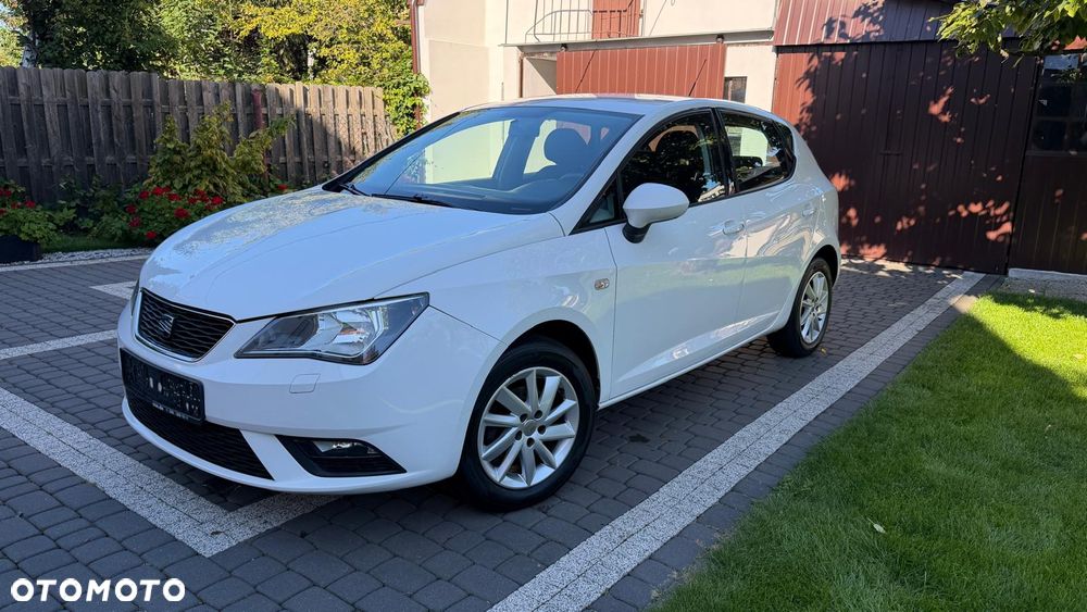 Seat Ibiza 2012 photo 2