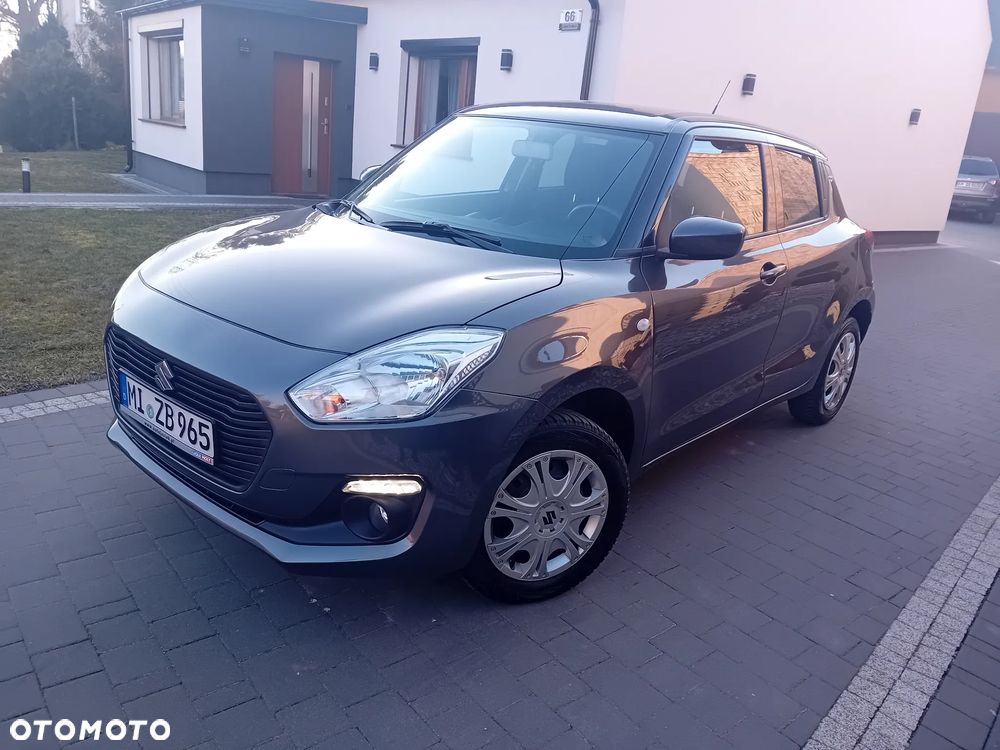 Suzuki Swift 1.2 Dualjet Allgrip Comfort - 8