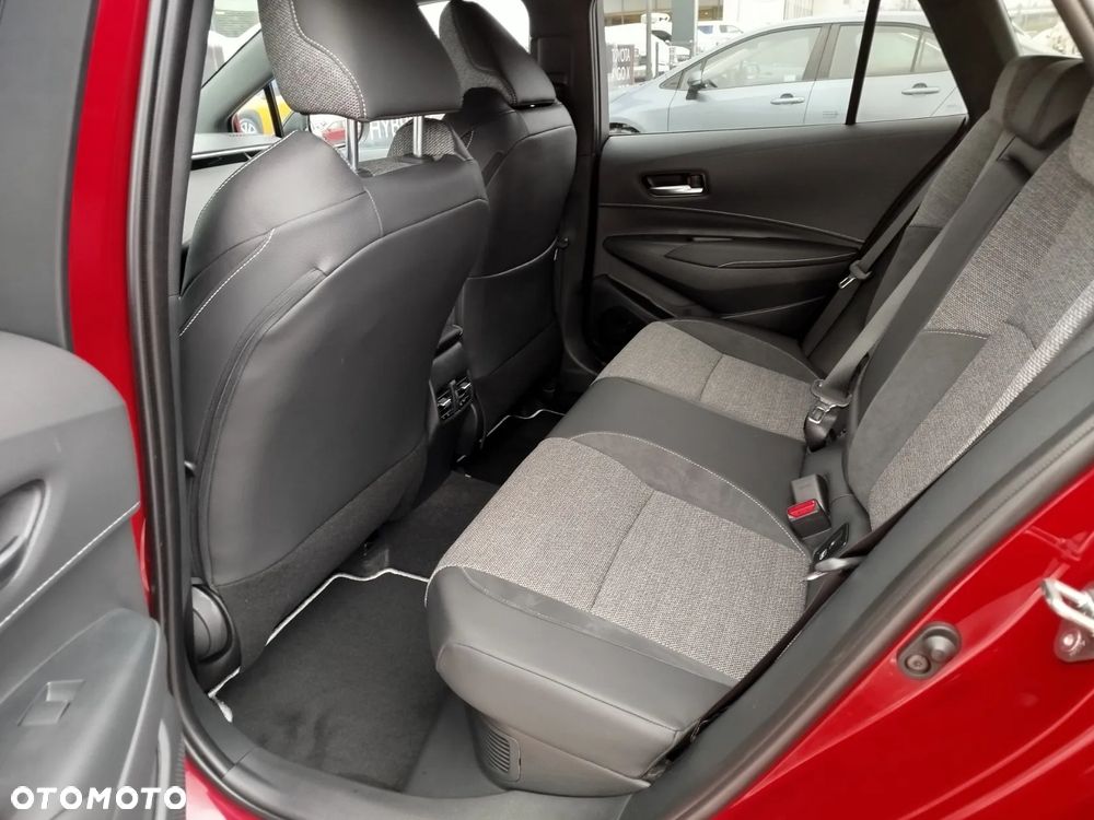 Toyota Corolla 1.8 Hybrid Style - 18