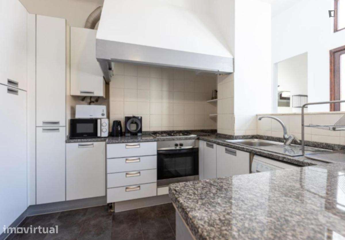 Quarto - localizado em Aveiro - Grande imagem: 2/9
