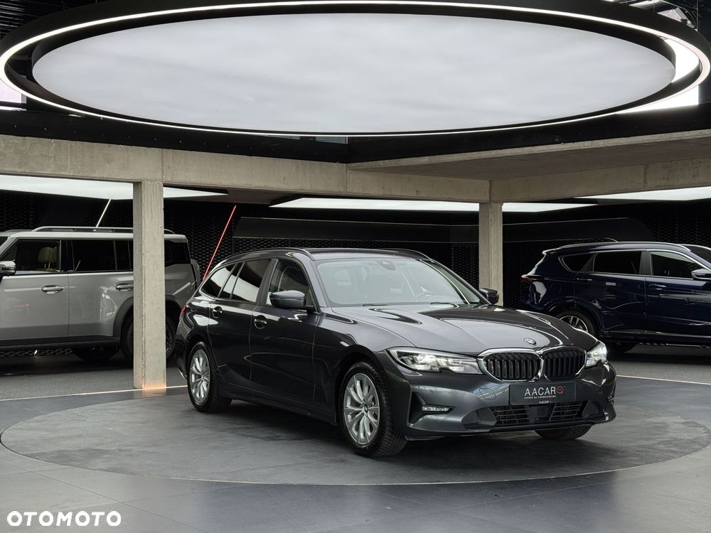 BMW Seria 3 318d - 8