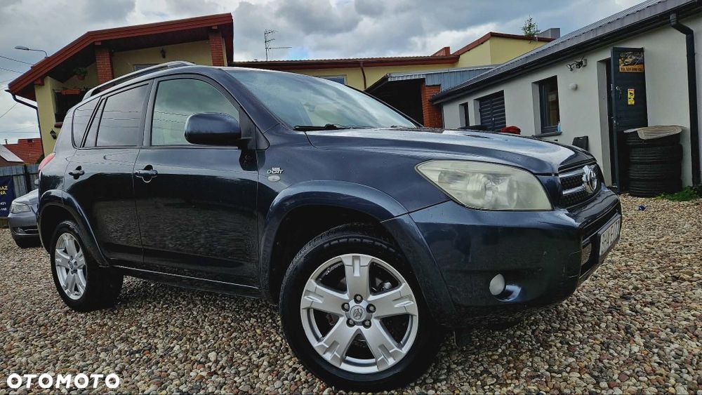 Toyota RAV4 - 2