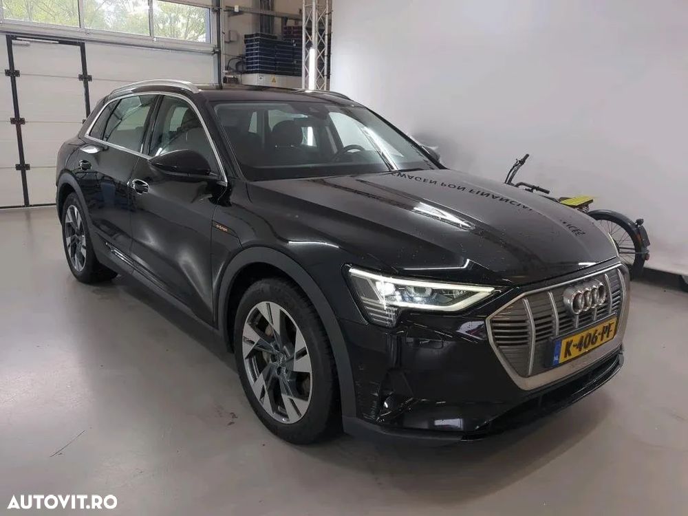 Audi e-tron 50 quattro - 10