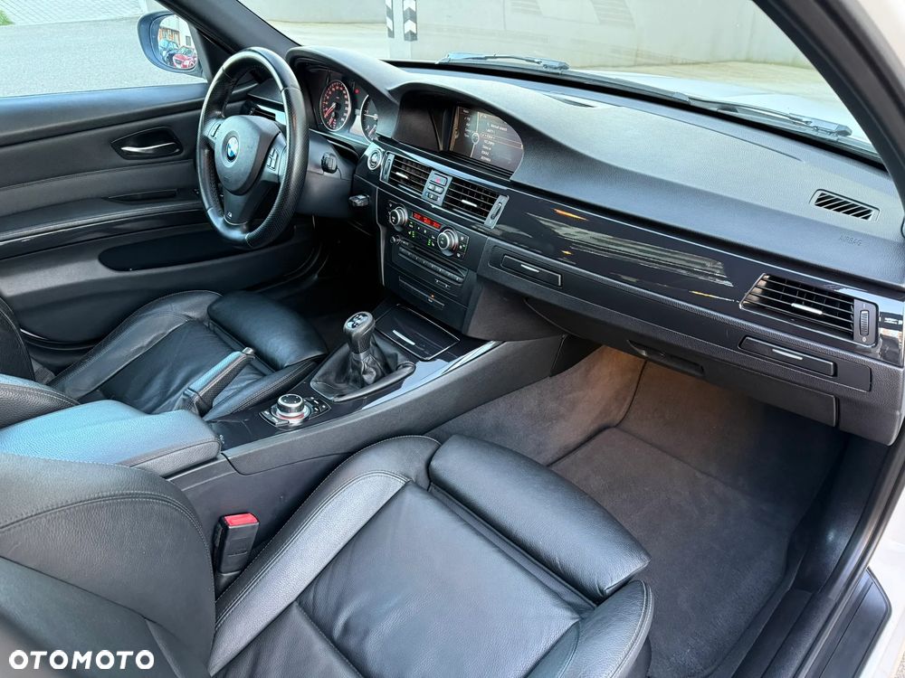 BMW Seria 3 320d Efficient Dynamics Sport Line - 27