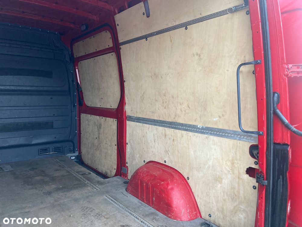 Volkswagen Crafter - 17