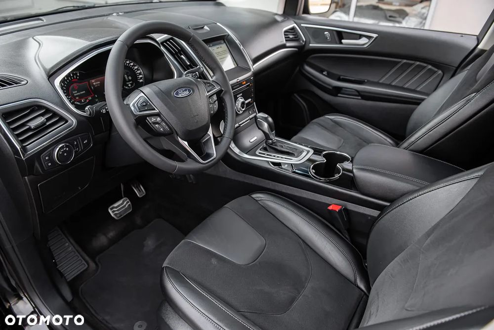Ford Edge 2.0 TDCi Bi-Turbo 4x4 ST-LINE - 15