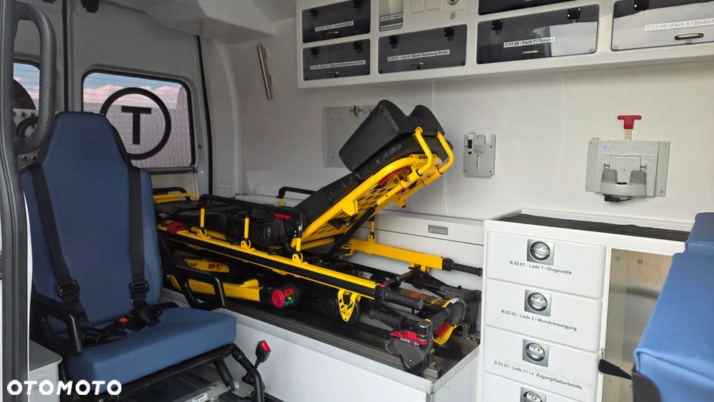 Renault Master Ambulans karetka gwarancja - 25