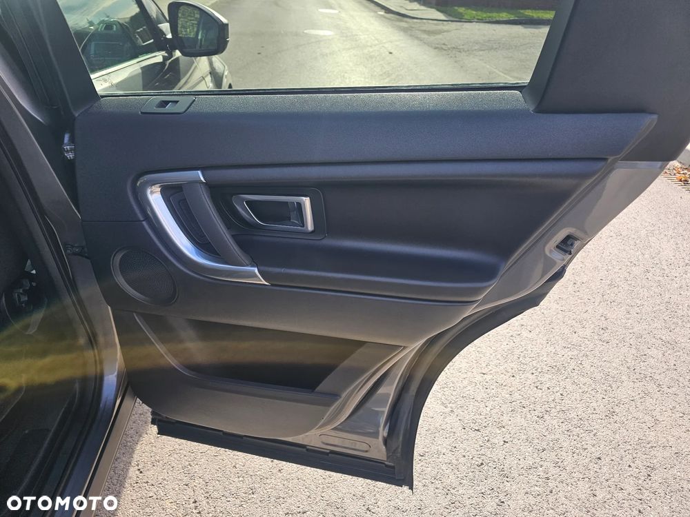 Land Rover Discovery Sport 2.0 D150 - 24