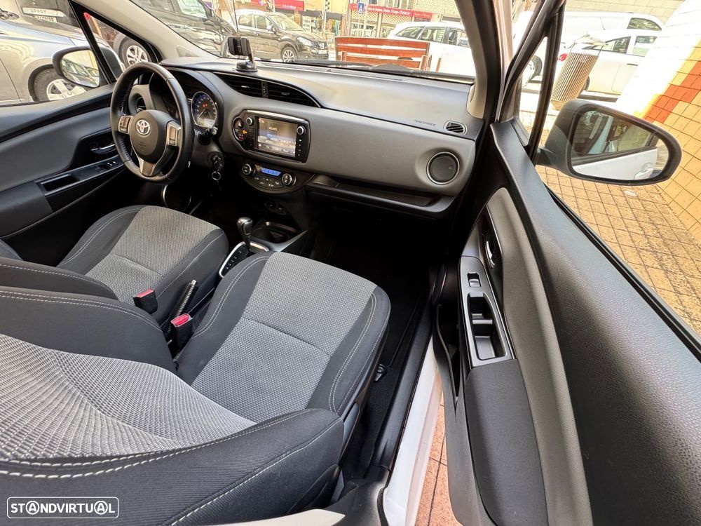 Toyota Yaris 1.5 HSD Sport+P.Luxury+TSS - 14