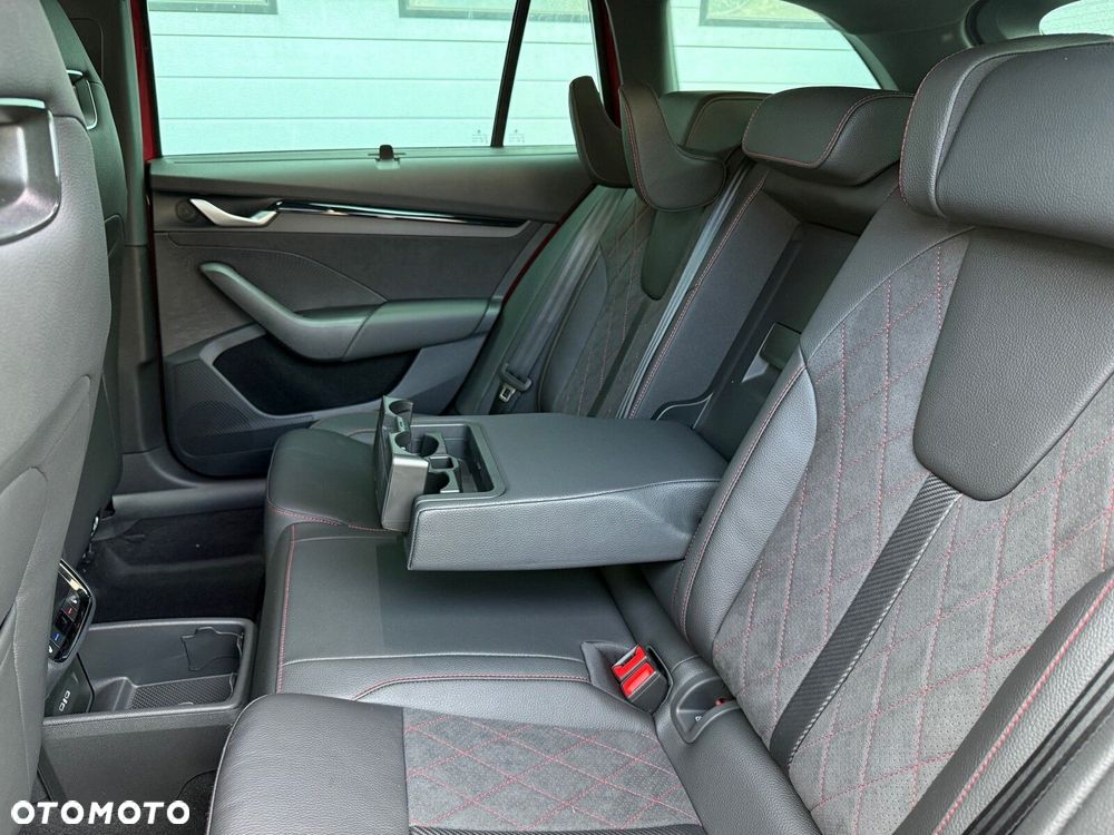 Skoda Octavia 2.0 TSI RS DSG - 32