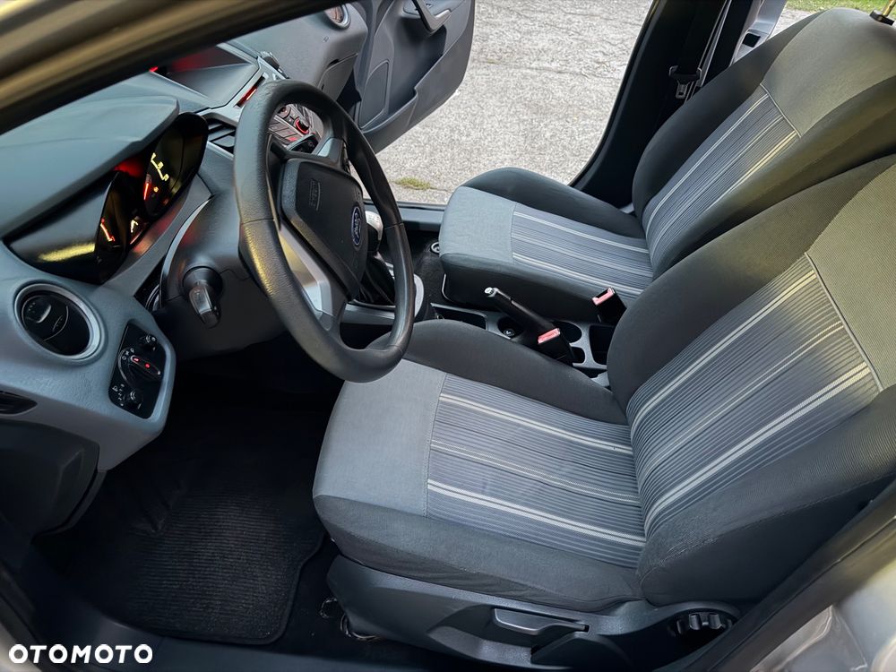 Ford Fiesta - 14