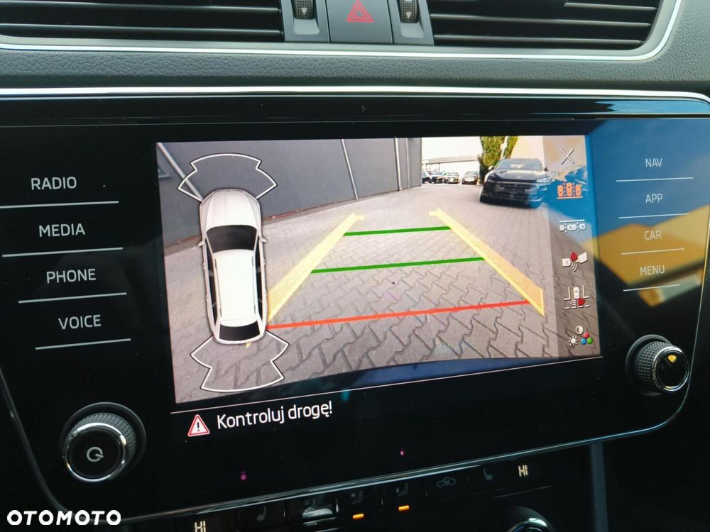 Skoda Superb 1.5 TSI Ambition DSG - 26