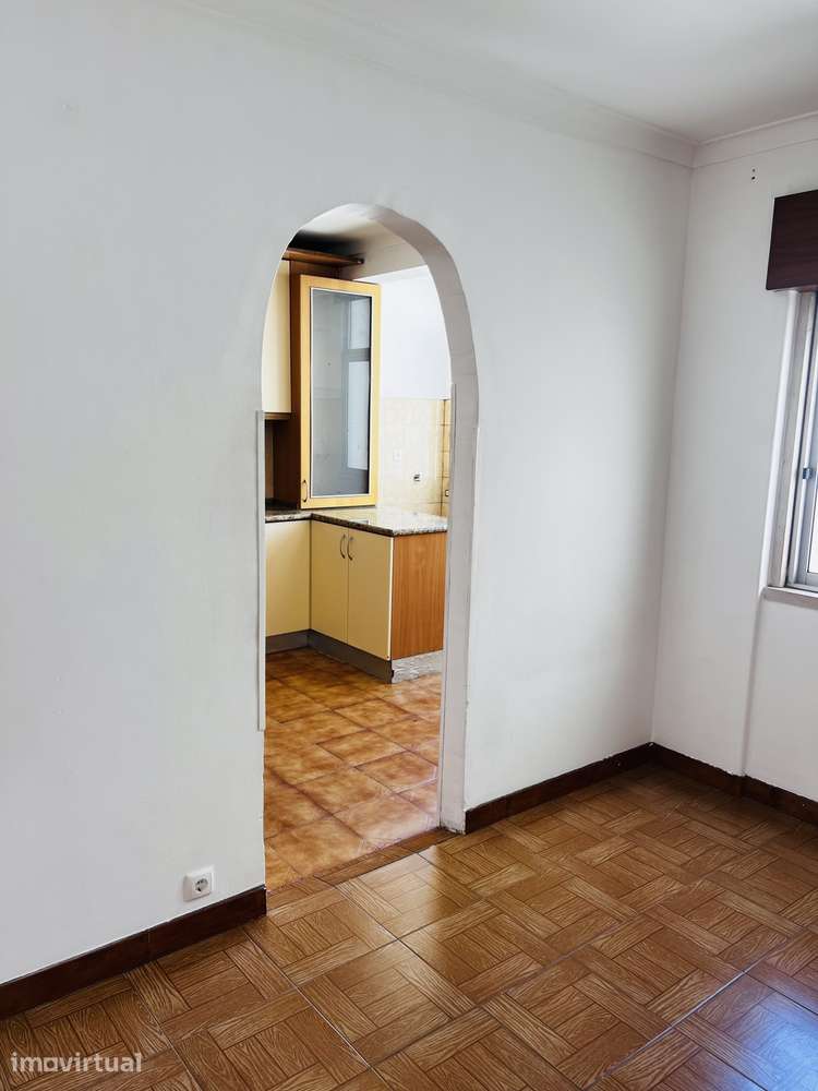 Excelente Apartamento T2 com varanda no Sobralinho - Grande imagem: 3/12