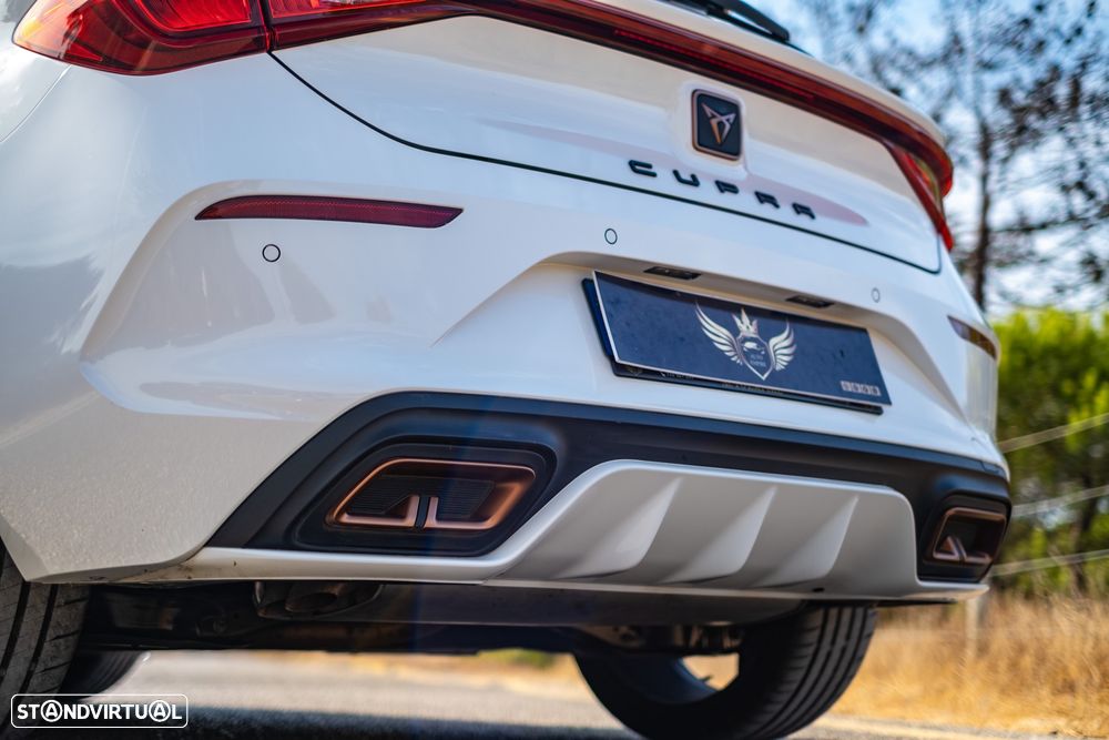 Cupra Leon 1.4 e-Hybrid (180 kW System) VZ - 5