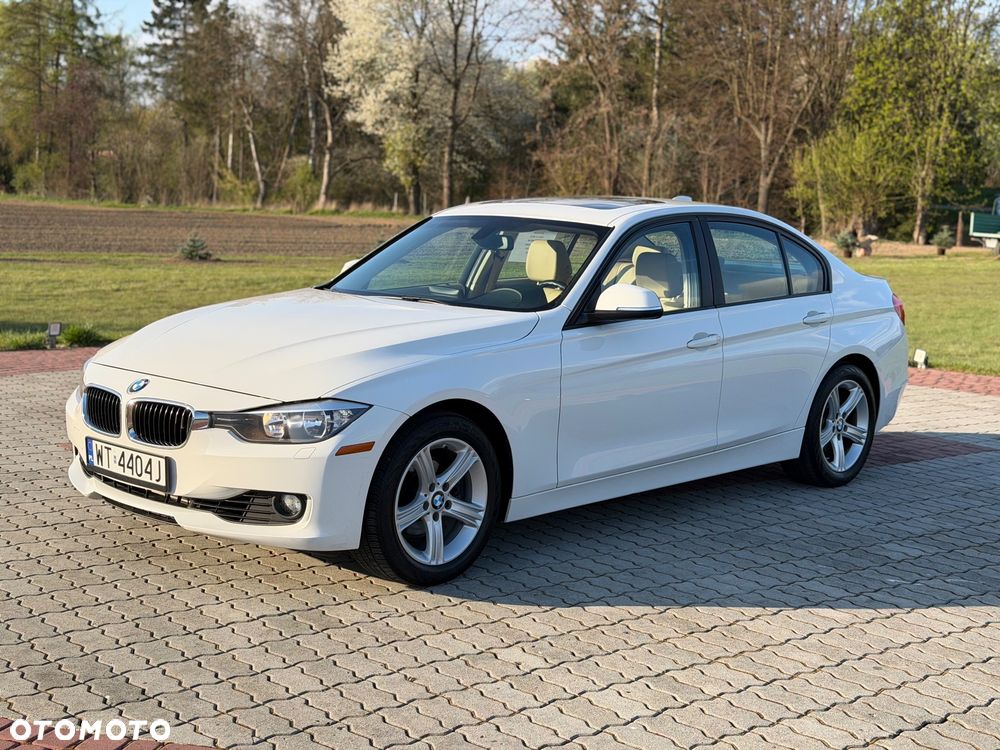 BMW Seria 3 328i xDrive Luxury Line - 1