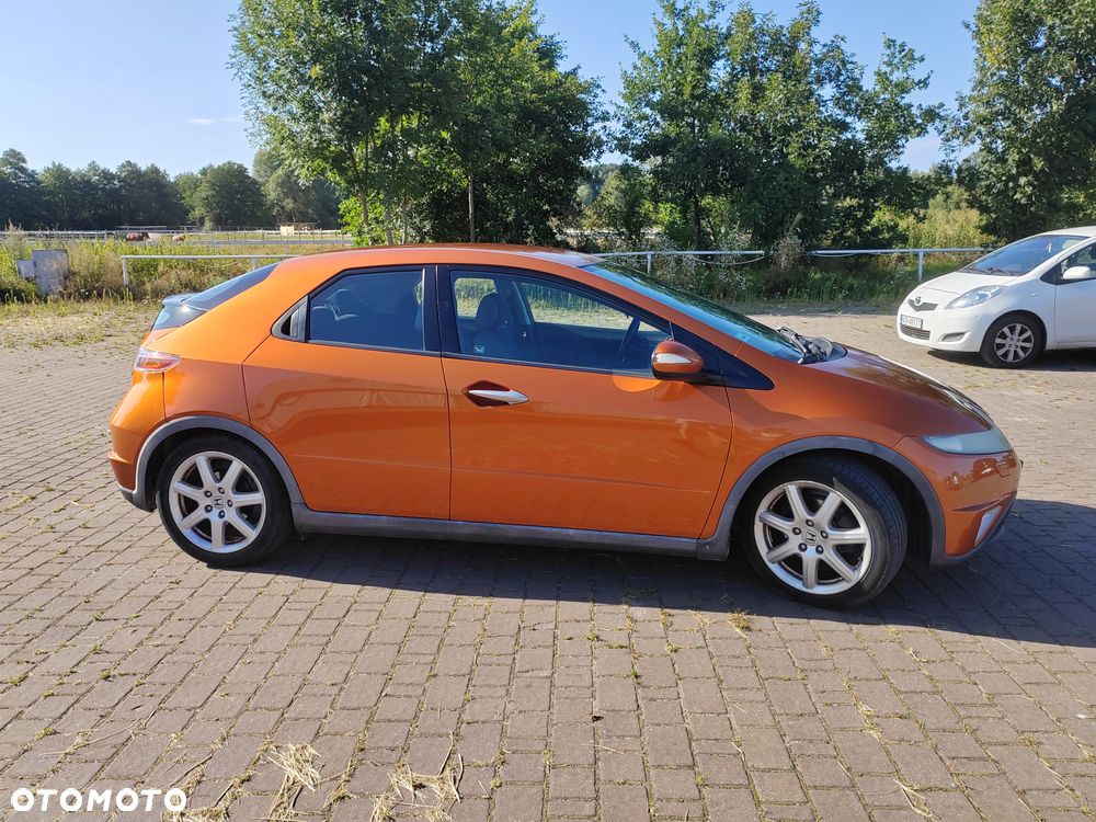 Honda Civic 1.8 Comfort - 2