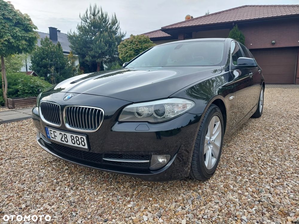 BMW Seria 5 528i Sport-Aut - 14